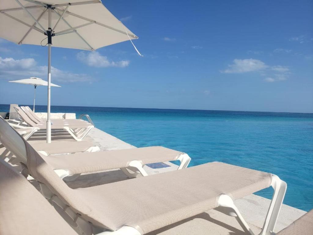 Beachfront Studio With Ocean View كانكون المظهر الخارجي الصورة