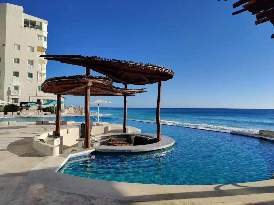 Beachfront Studio With Ocean View كانكون المظهر الخارجي الصورة
