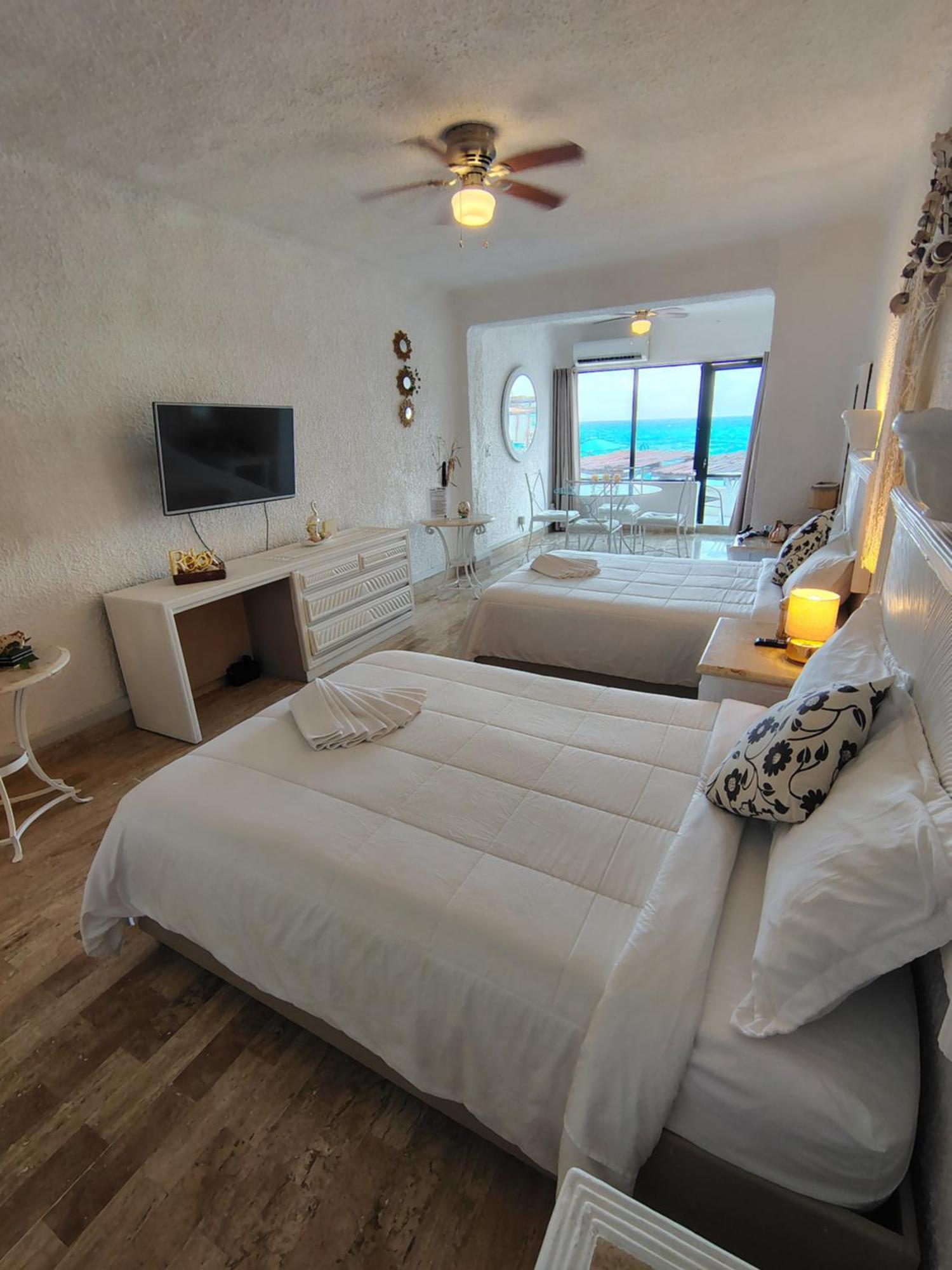 Beachfront Studio With Ocean View كانكون المظهر الخارجي الصورة