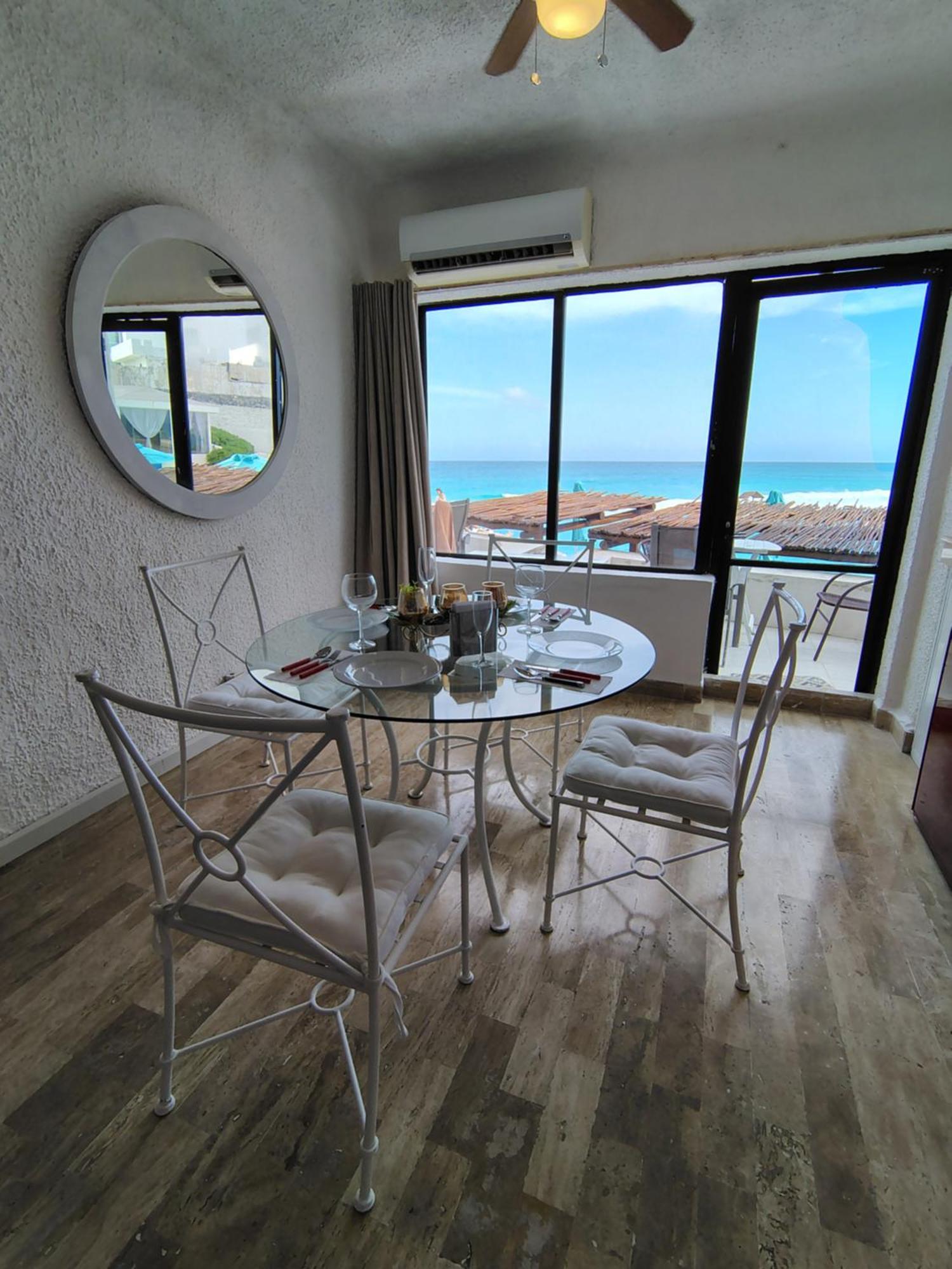 Beachfront Studio With Ocean View كانكون المظهر الخارجي الصورة